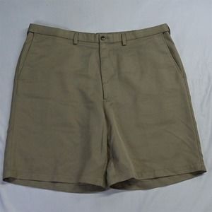 Haggar 42 x 9" Khaki Comfort Waist Tech Golf Chino‎ Shorts